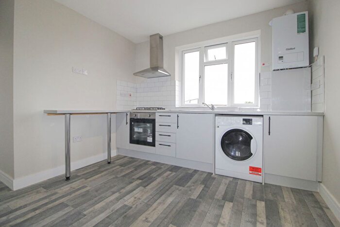 2 Bedroom Flat To Rent In Imperial Drive, Rayners Lane, Harrow, HA2