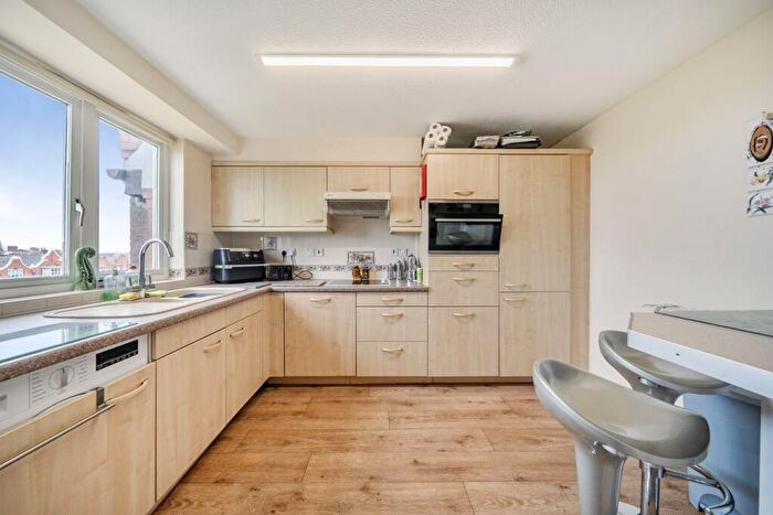 2 Bedroom Apartment For Sale In Lord Street, Southport, PR8
