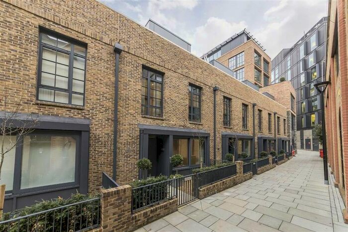 4 Bedroom Terraced House To Rent In Valentine Row, London, SE1