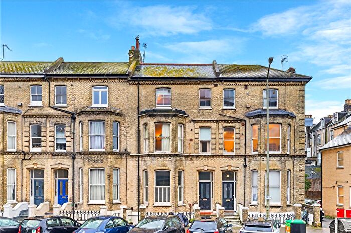 1 Bedroom Property For Sale In Tisbury Road, Hove, East Sussex, BN3