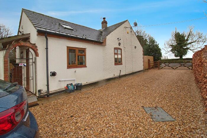 3 Bedroom Detached Bungalow For Sale In Bourne Road, Langtoft, PE6