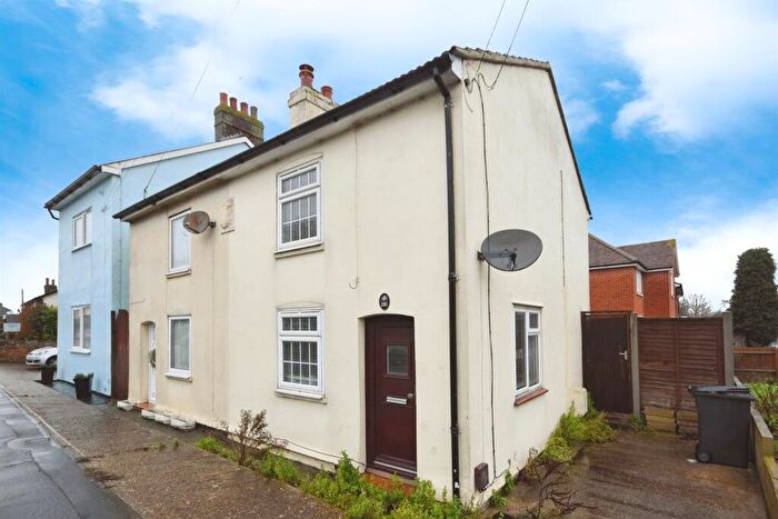 1 Bedroom End Of Terrace House For Sale In Coggeshall Road, Braintree, CM7