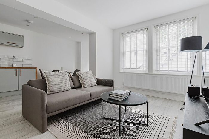 1 Bedroom Flat To Rent In West Kensington, London, W14