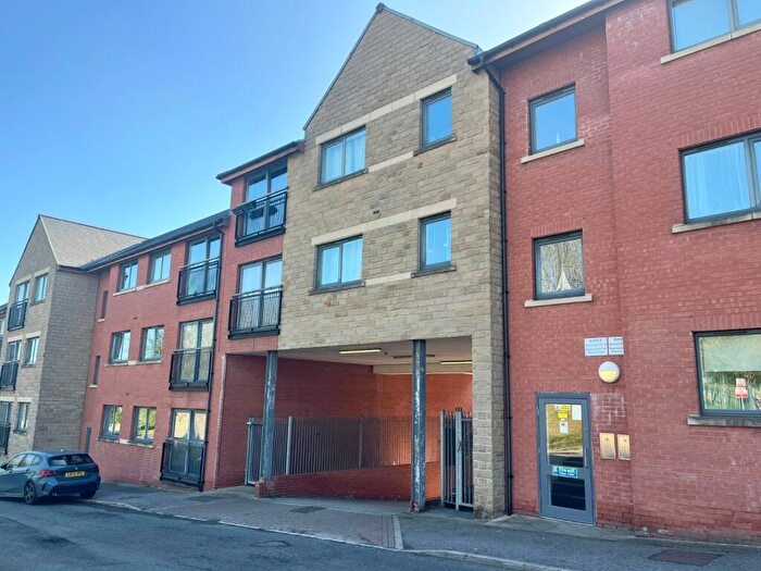 2 Bedroom Flat To Rent In Primrose Drive, Ecclesfield, Sheffield, South Yorkshire, Uk, S35