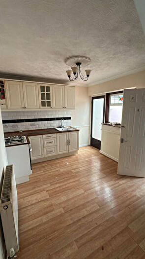 3 Bedroom Semi-Detached House To Rent In Third Avenue, Dagenham, RM10