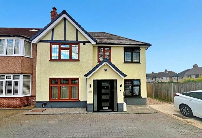4 Bedroom Terraced House For Sale In Burwell Avenue, Greenford, UB6