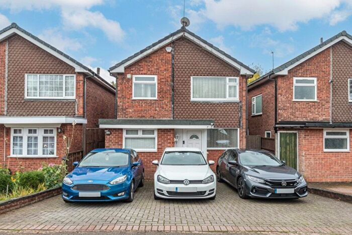 3 Bedroom Detached House For Sale In Bunbury Road, Birmingham, West Midlands, B31