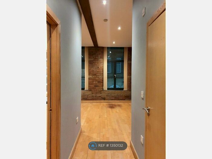 1 Bedroom Flat To Rent In Broadgate House, Bradford, BD1