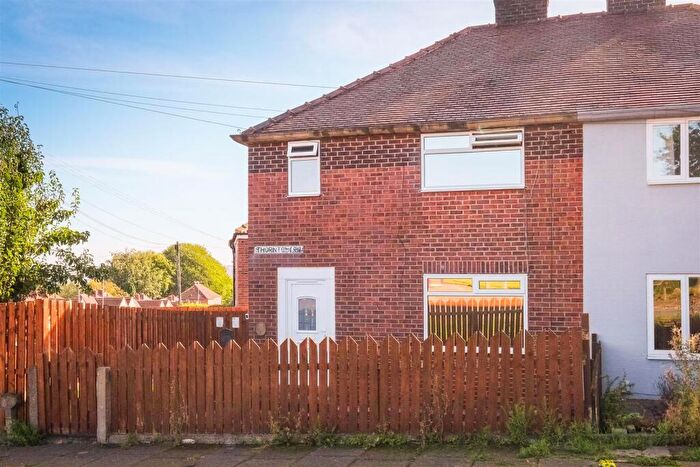 3 Bedroom Semi-Detached House For Sale In Thornton Road, Brighouse, HD6