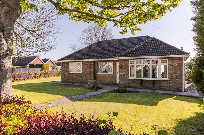3 Bedroom Detached Bungalow For Sale In Tee Lane, Burton-Upon-Stather, DN15