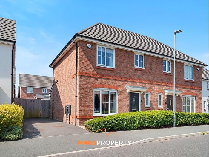 3 Bedroom Semi-Detached House For Sale In Yewfield Way, Huyton, L36