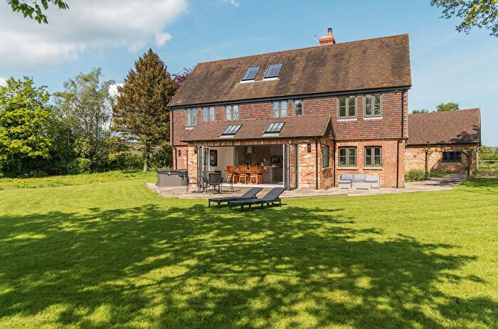 6 Bedroom Detached House For Sale In Straight Mile, Etchingham, TN19