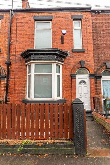 6 Bedroom Semi-Detached House To Rent In Shoreham Street, Sheffield, S2