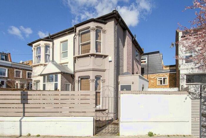 3 Bedroom Semi-Detached House To Rent In Askew Crescent, London W12