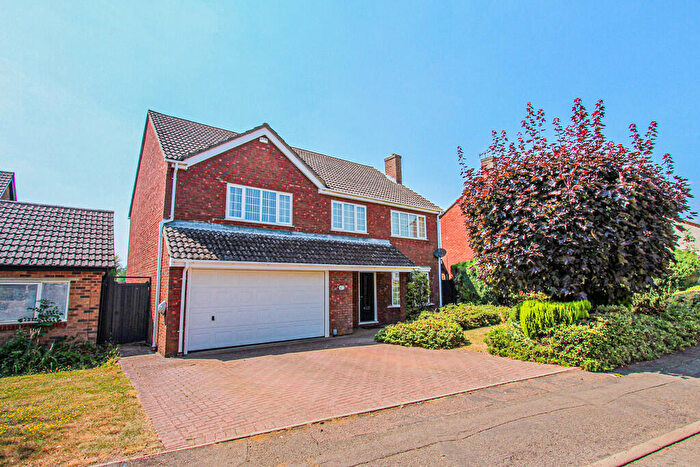 4 Bedroom Detached House For Sale In Thomas Flawn Road, Irthlingborough, NN9