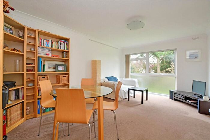 1 Bedroom Apartment To Rent In Dunstable Court, St Johns Park, Blackheath, London, SE3