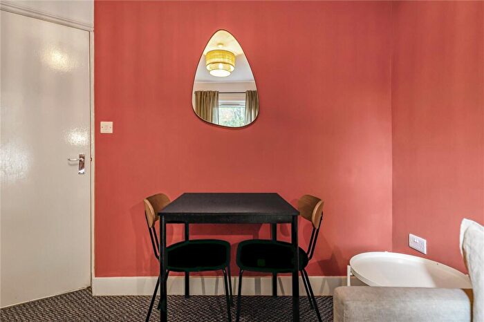 2 Bedroom Apartment To Rent In Belton Road, London, E11