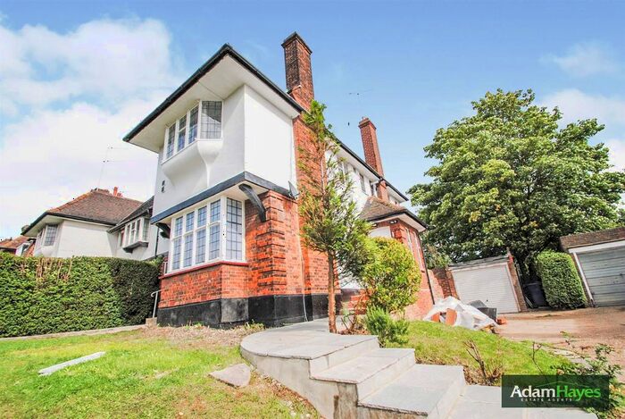 2 Bedroom Flat To Rent In Ossulton Way, Hampstead Garden Suburb, N2