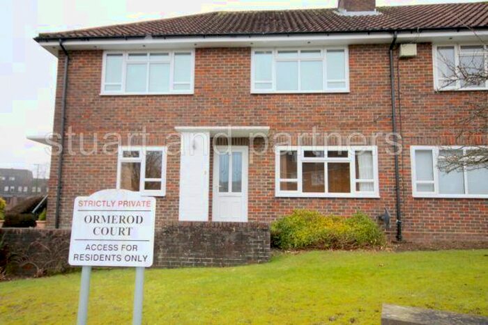 2 Bedroom Flat To Rent In Heath Road, Haywards Heath, RH16