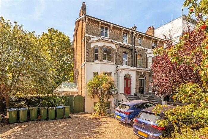3 Bedroom Flat For Sale In Vanbrugh Park, Blackheath, SE3