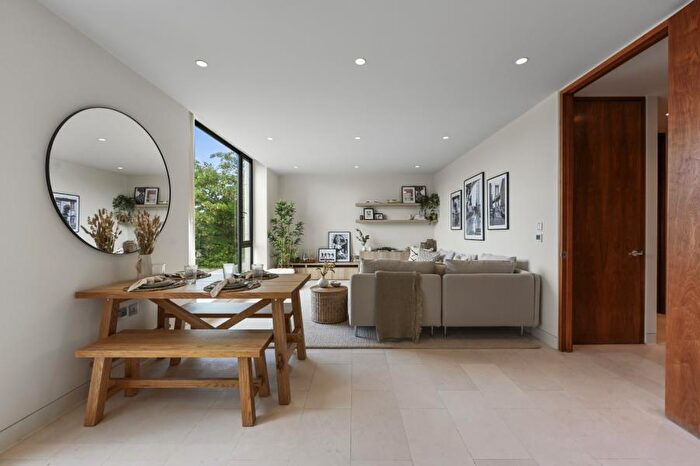 1 Bedroom Flat To Rent In Oval Road, Primrose Hill, NW1