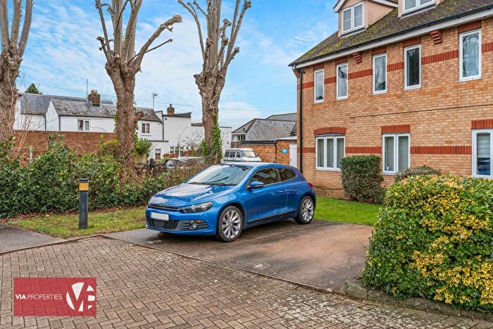 1 Bedroom Flat For Sale In Flamstead End Road, Waltham Cross, EN8