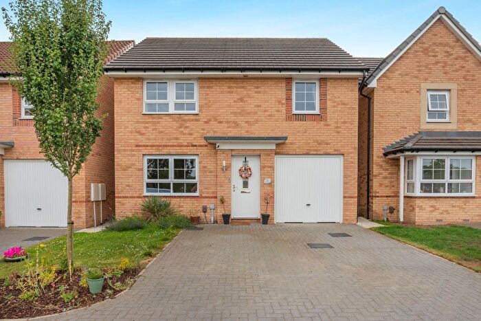 4 Bedroom Detached House For Sale In Parklands View, Harrogate, HG1