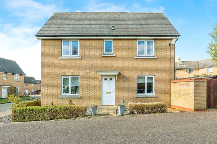 3 Bedroom Semi-Detached House For Sale In Mayfield Way, Great Cambourne, Cambridge, CB23
