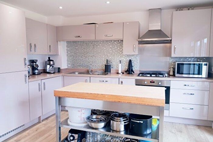 3 Bedroom Property To Rent In Kennett Way, Emsworth, PO10