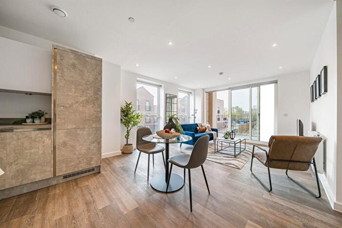 2 Bedroom Apartment To Rent In Bed, Th Floor, Shelby, Verona House In Beam Park, RM9