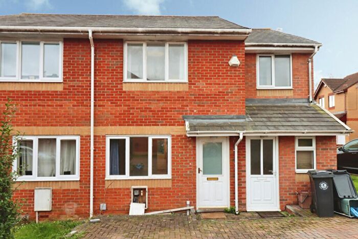 3 Bedroom Semi Detached House For Sale In And B Little Parr Close, Stapleton, Bristol, BS16
