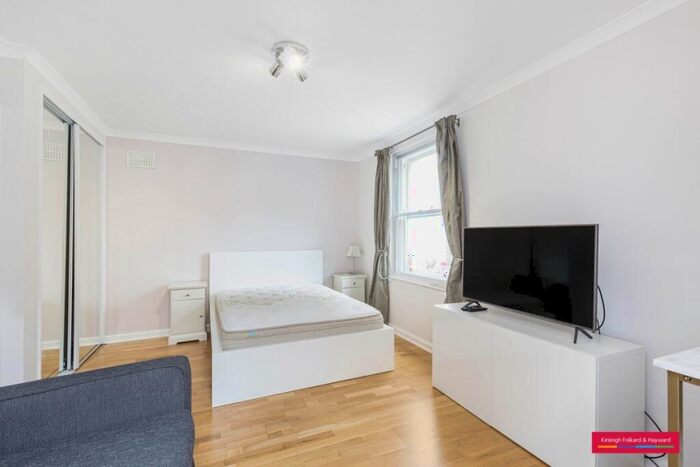 Apartment To Rent In Gloucester Place London, NW1
