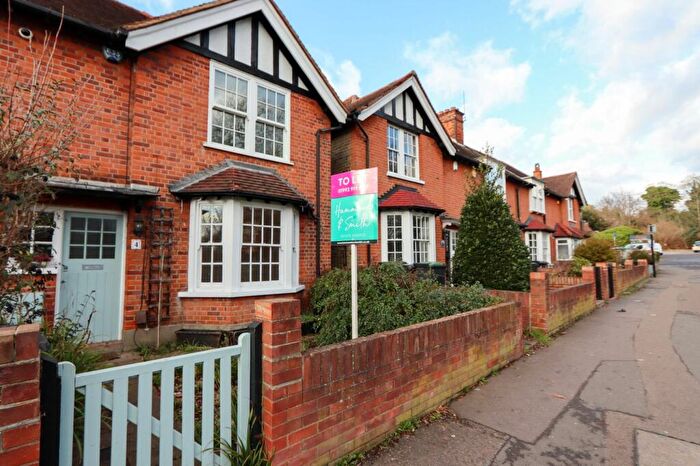 3 Bedroom End Of Terrace House To Rent In Kings Green, Loughton, IG10