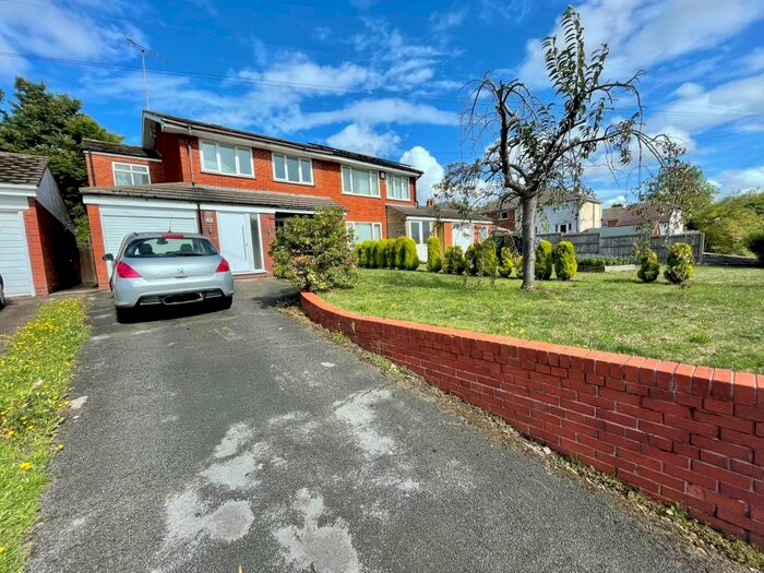 4 Bedroom House To Rent In Clapgate Lane, Harborne, B32