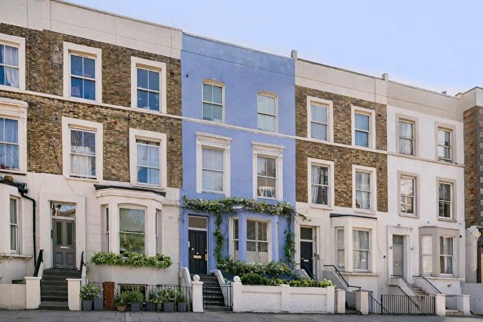 1 Bedroom Flat For Sale In Ladbroke Grove, North Kensington, W10