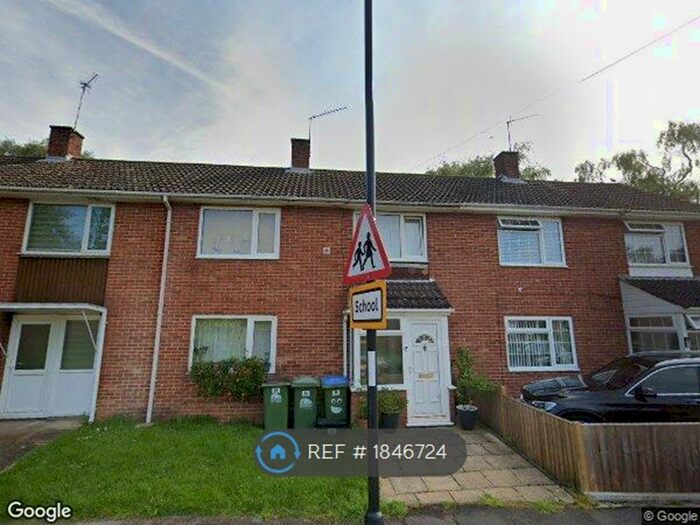 3 Bedroom Terraced House To Rent In Seagarth Lane, Southampton, SO16