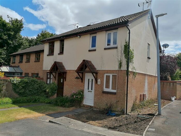 2 Bedroom House To Rent In Percheron Close, Shaw, Swindon, SN5
