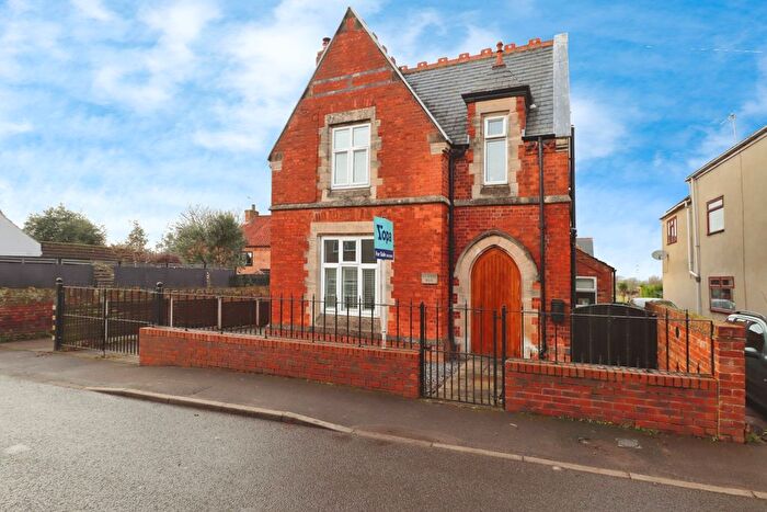3 Bedroom Detached House For Sale In Main Street, West Stockwith, Doncaster, DN10