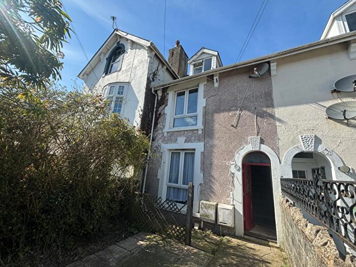 2 Bedroom Maisonette To Rent In Upper Highland Road, PO33