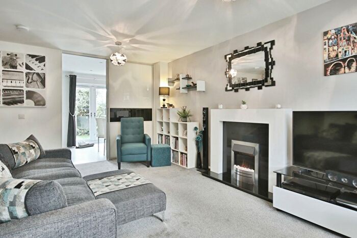 3 Bedroom End Terrace House For Sale In Northgate, Hull, HU7