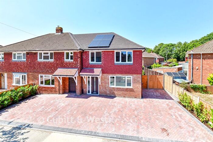 3 Bedroom End Of Terrace House For Sale In Prinsted Crescent, Portsmouth, Hampshire, PO6