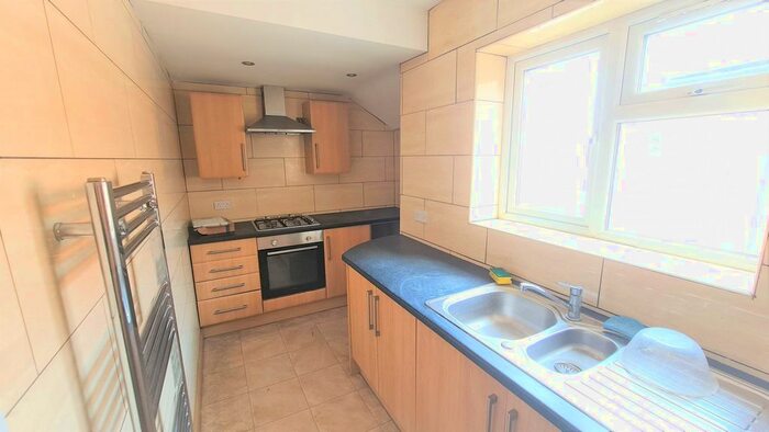 2 Bedroom Flat To Rent In Melton Road, Leicester, LE4