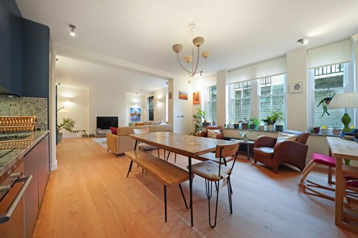 2 Bedroom Flat To Rent In Harley House, Brunswick Place, NW1