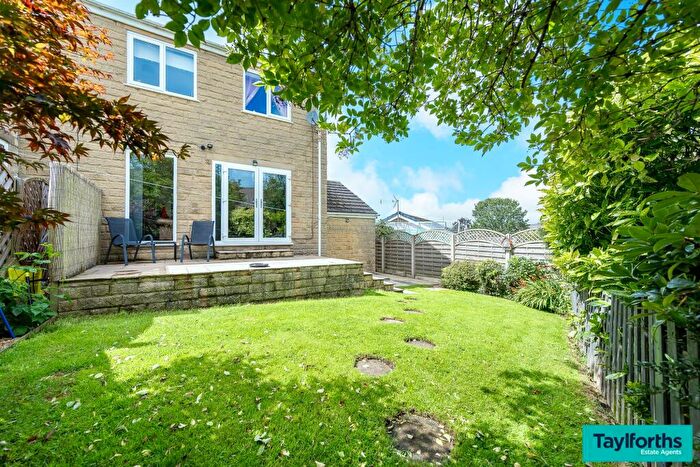 3 Bedroom House For Sale In Welbury Close, Earby, BB18