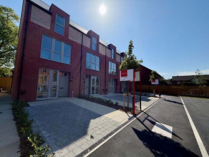 3 Bedroom House To Rent In Stafford Close, M14