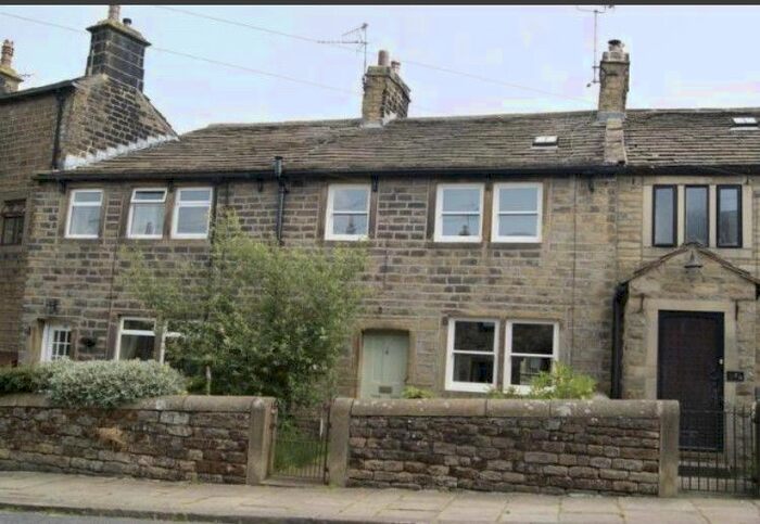 3 Bedroom Terraced House To Rent In 16 Station Road, Cullingworth, Bradford BD13