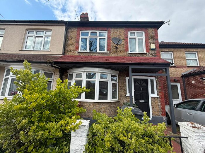 3 Bedroom Terraced House To Rent In Longfellow Road, E17