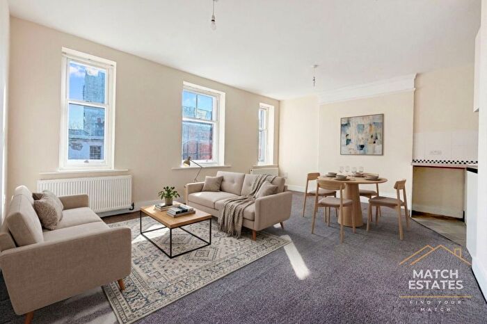 2 Bedroom Flat For Sale In Sandgate Road, Folkestone, Kent, CT20