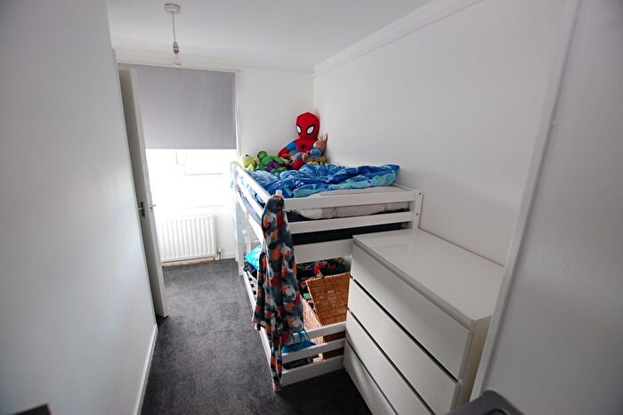 3 Bedroom End Of Terrace House For Sale In Eskdale Terrace, Stalybridge, Greater Manchester, SK15