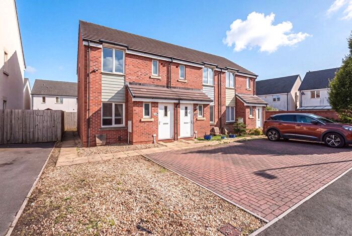2 Bedroom End Terrace House For Sale In Wayfarer Close, Weston-Super-Mare, BS24